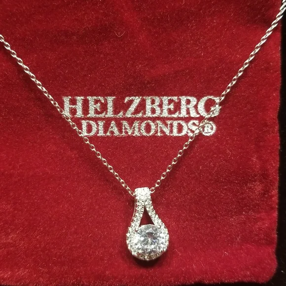 💎Necklace💎 - Picture 2 of 4